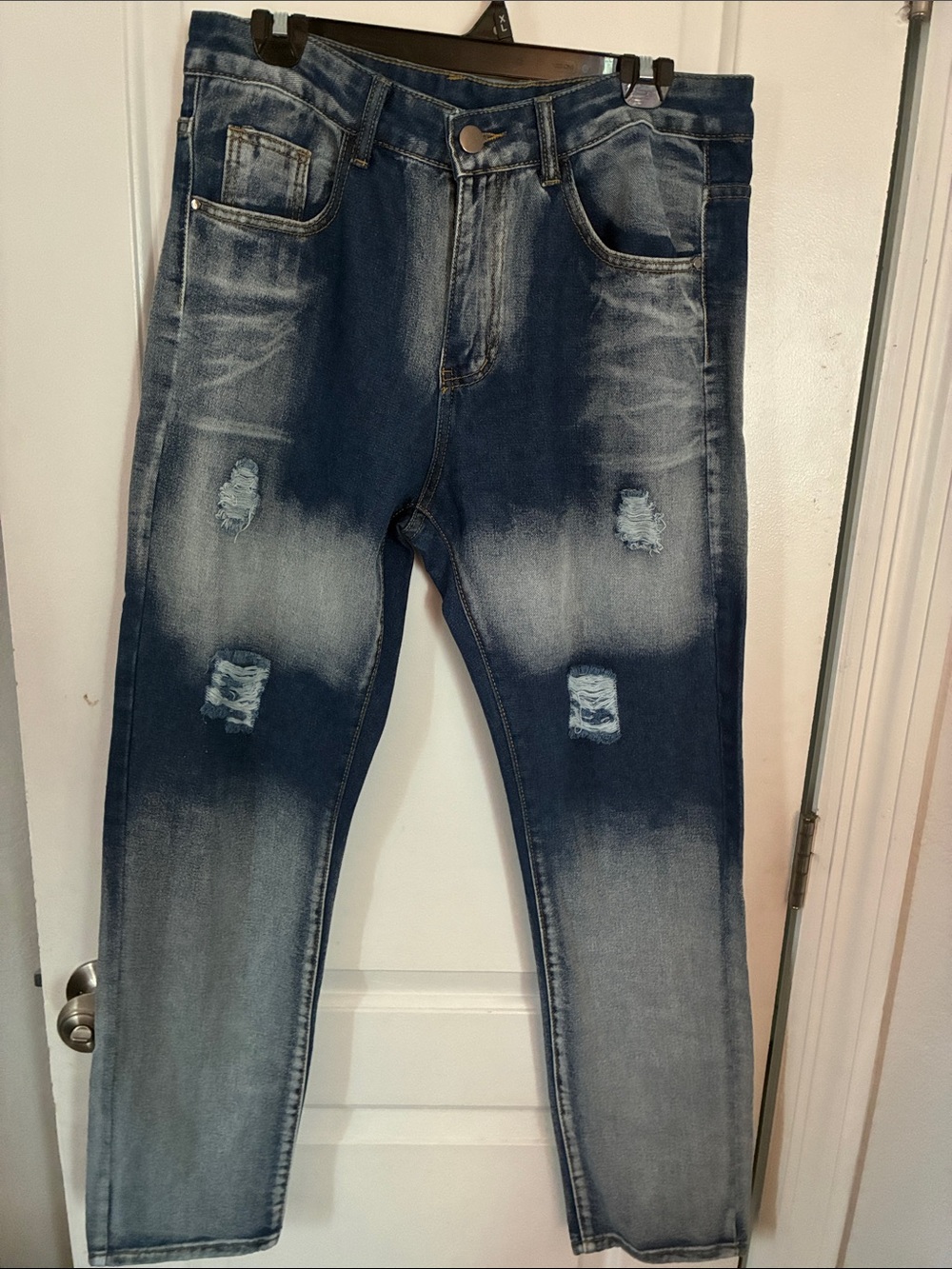 Slim Straight Men's Distressed Blue Jeans